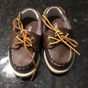 Baby boat shoes size 4